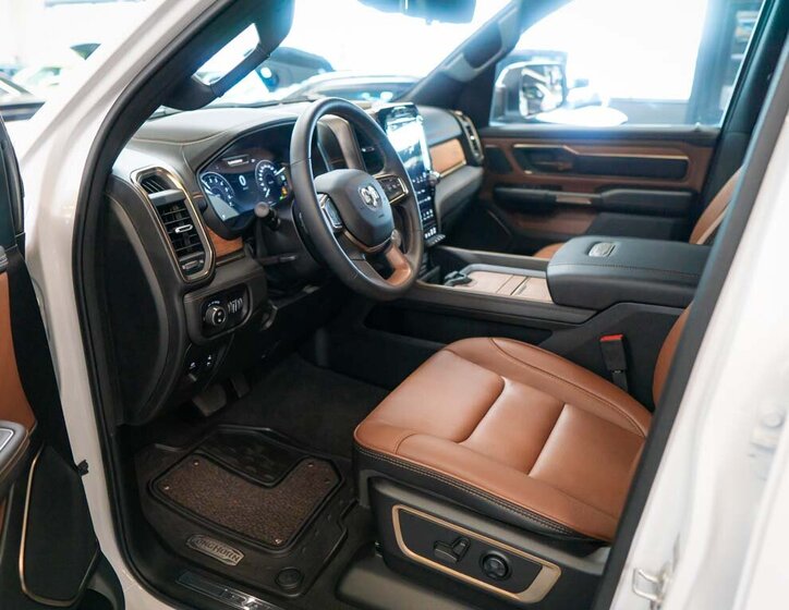 Dodge RAM Pick-up 5,7 l 291 kw