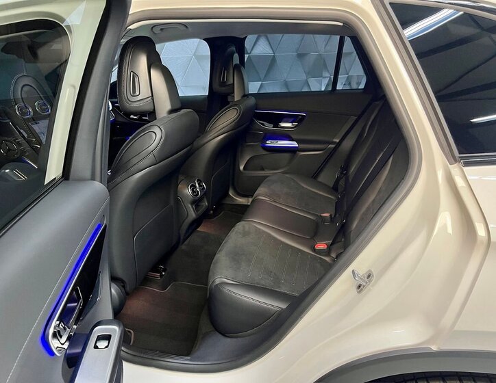 Mercedes-Benz GLC 11