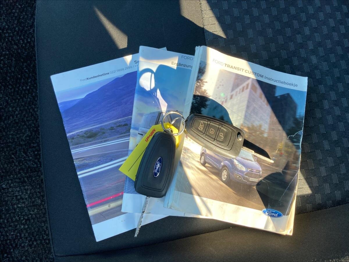 Ford Transit Custom Kombi 2,0 l 96 kw