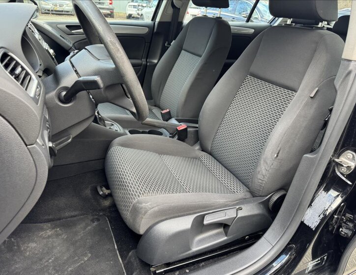 Volkswagen Golf Hatchback 1,6 l 77 kw