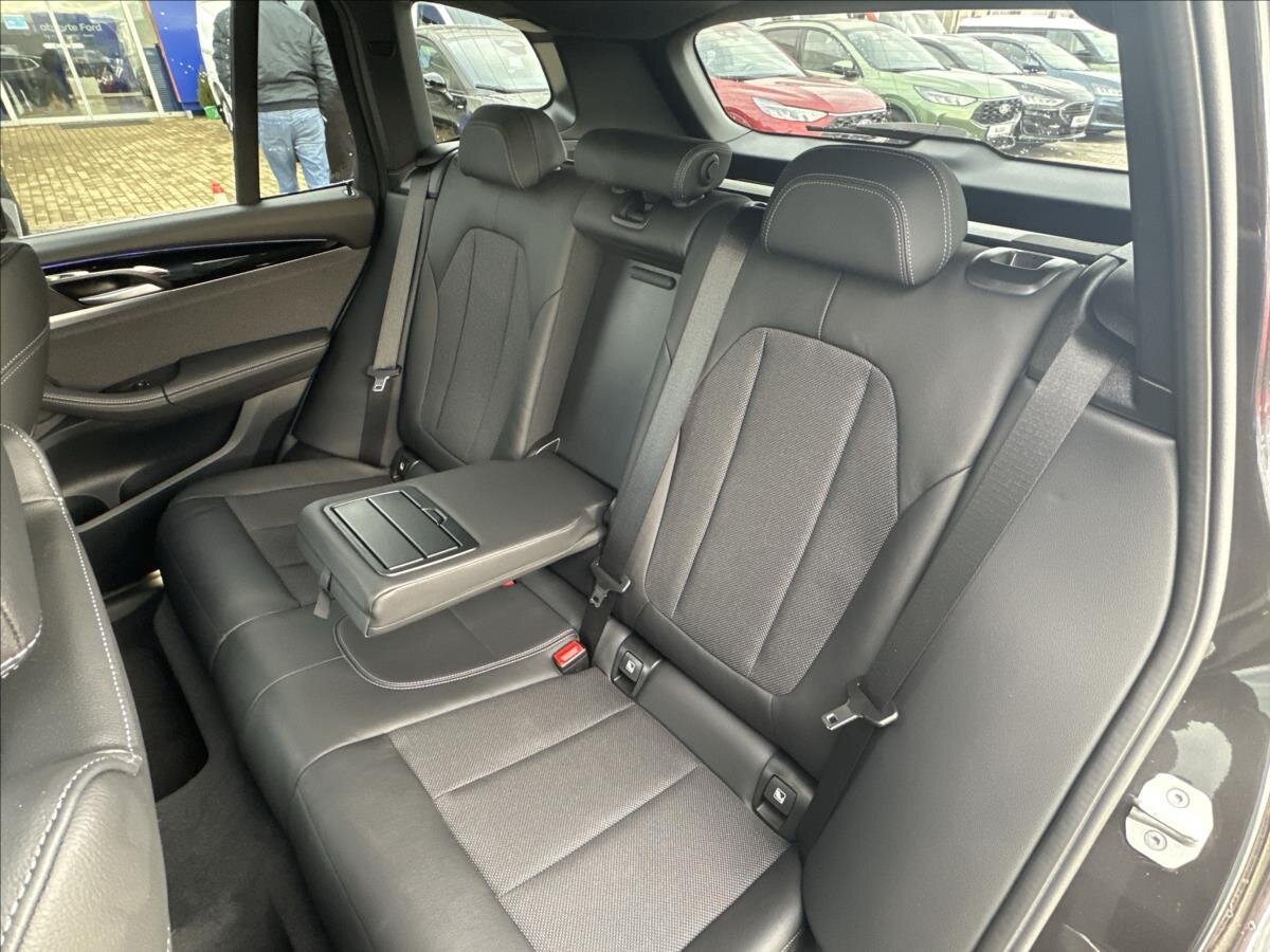 BMW X3 SUV 2,0 l 185 kw