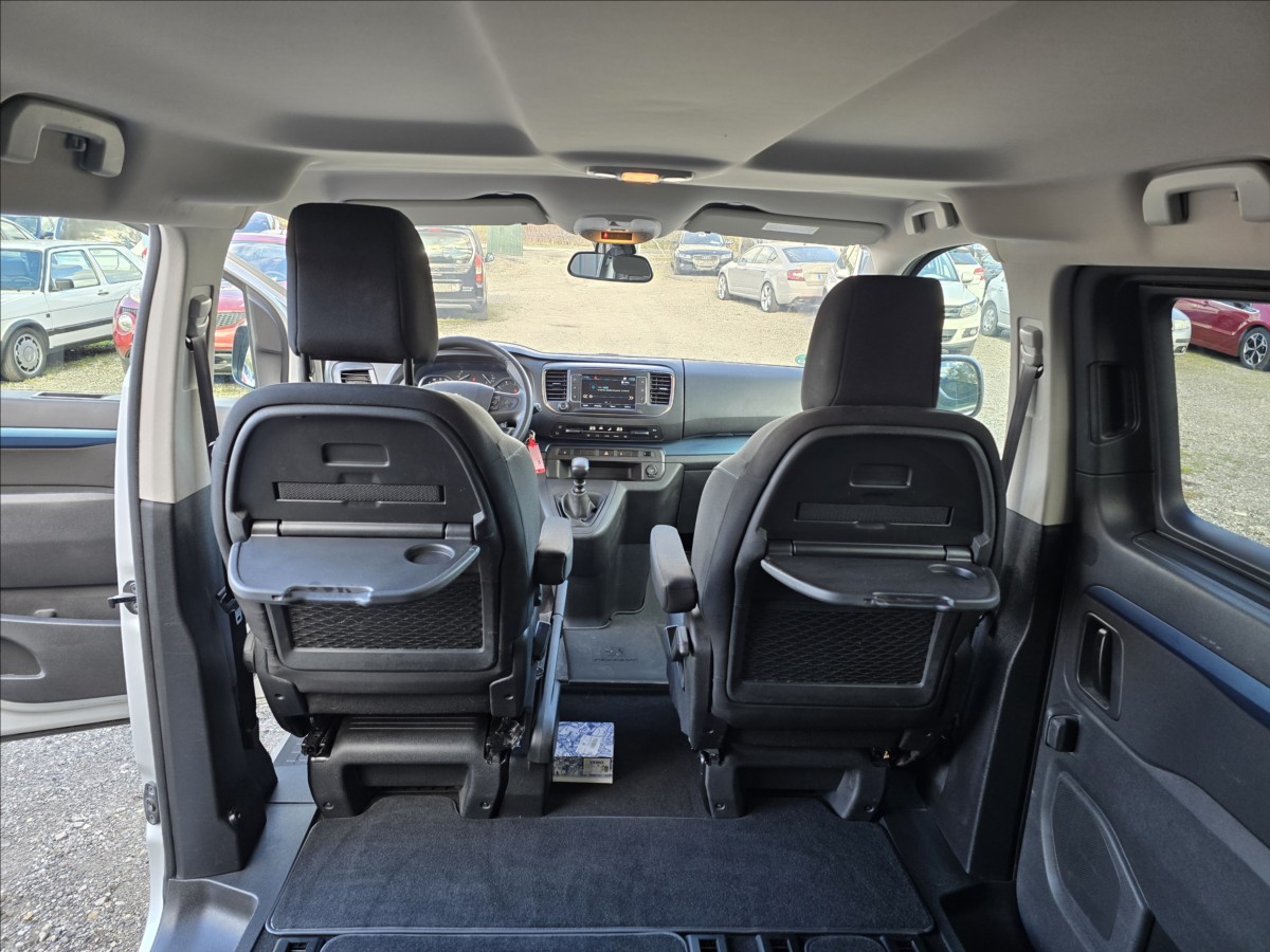 Peugeot Traveller
