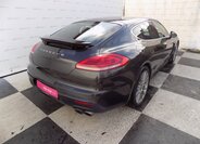 Porsche Panamera 7