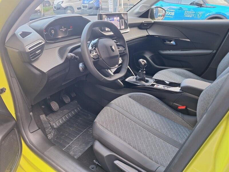 Peugeot 208 Hatchback 1,2 l 74 kw