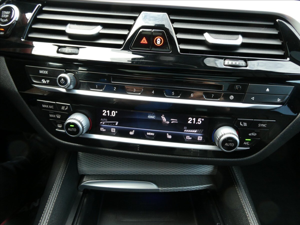 BMW Řada 5 Kombi 3,0 l 235 kw