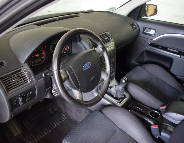 Ford Mondeo Kombi 1,8 l 92 kw