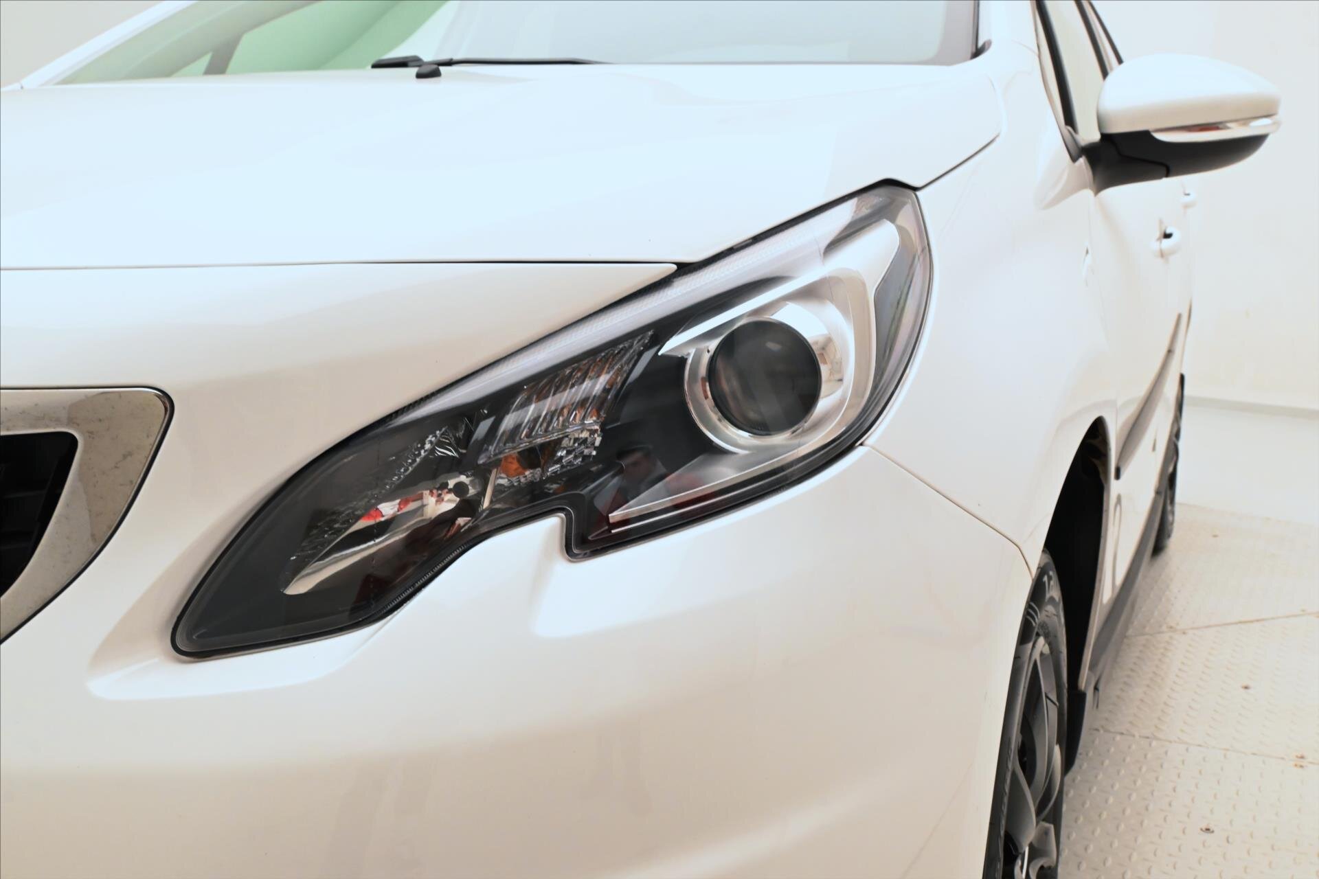 Peugeot 2008 SUV 2,0 l 60 kw