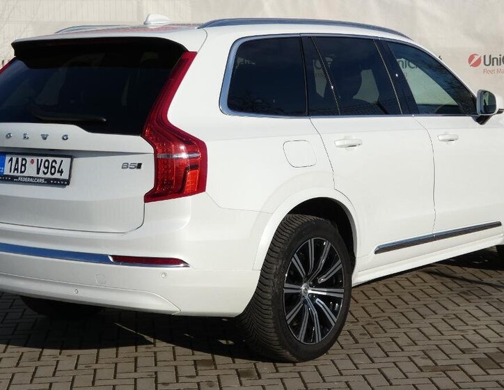 Volvo XC90 SUV / Terénní 2,0 l 173 kw