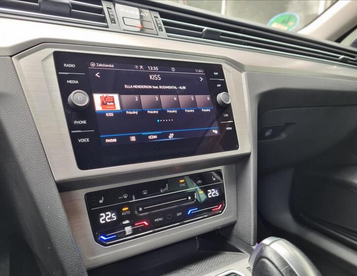 Volkswagen Passat 19