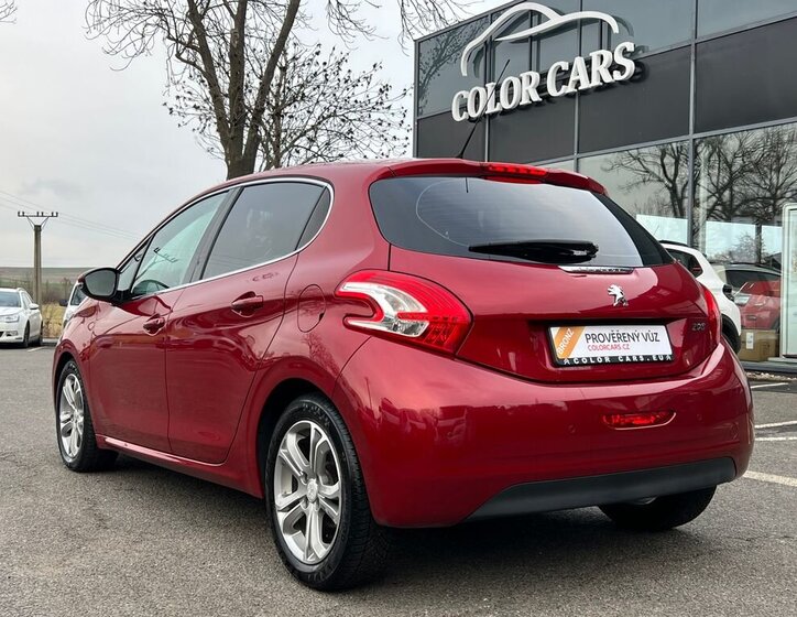 Peugeot 208 17