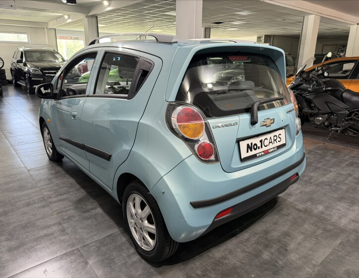 Chevrolet Spark 4