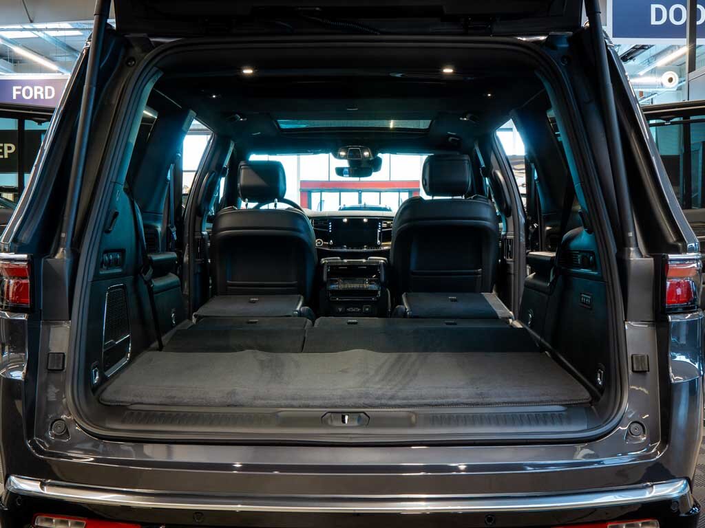 Jeep Wagoneer SUV / Terénní 5,7 l 292 kw