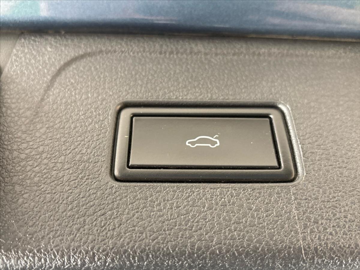 Volkswagen Passat Kombi 2,0 l 110 kw
