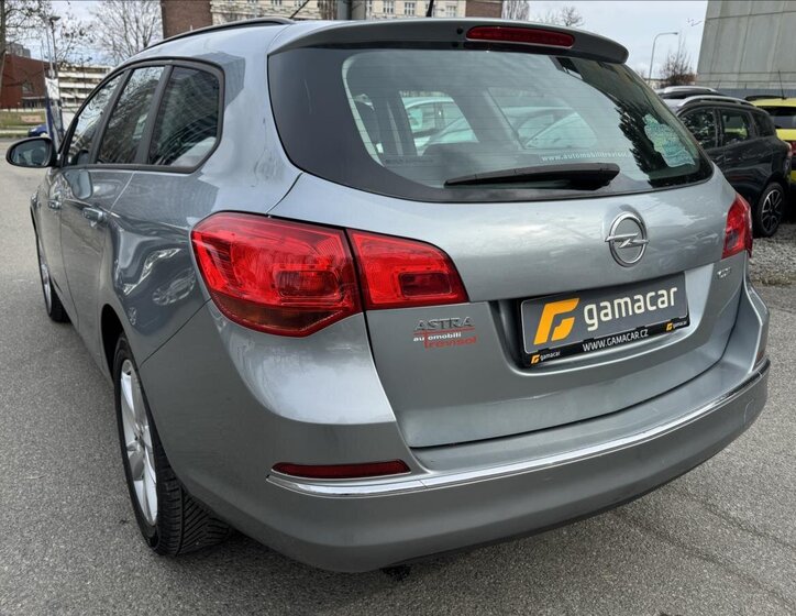 Opel Astra Kombi 1,7 l 81 kw