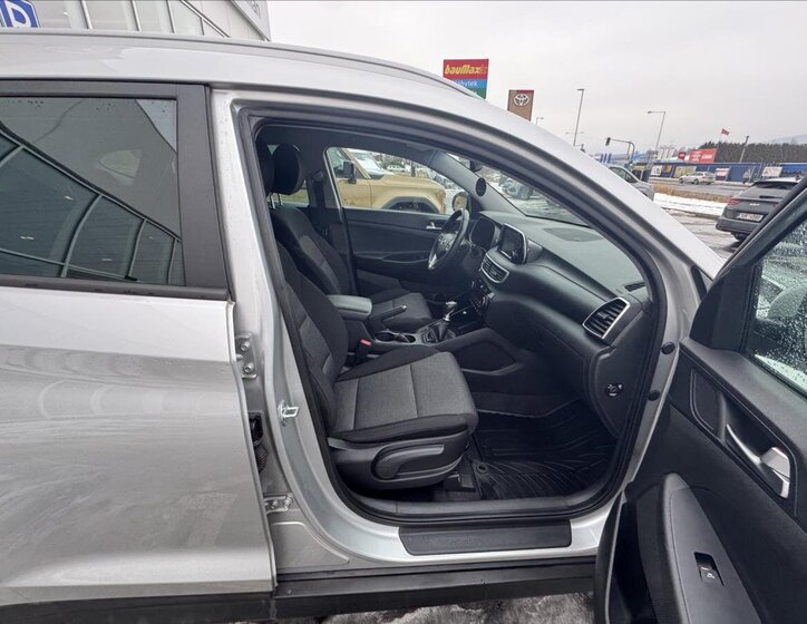 Hyundai Tucson SUV 1,6 l 97 kw