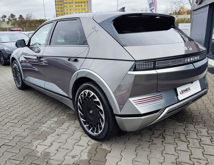 Hyundai Ioniq 5 7