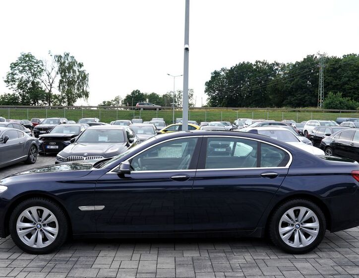 BMW Řada 7 3