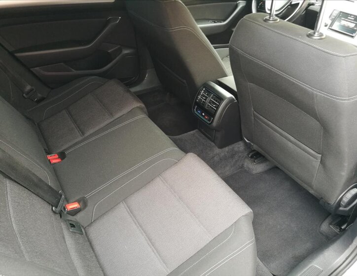 Volkswagen Passat Kombi 2,0 l 110 kw