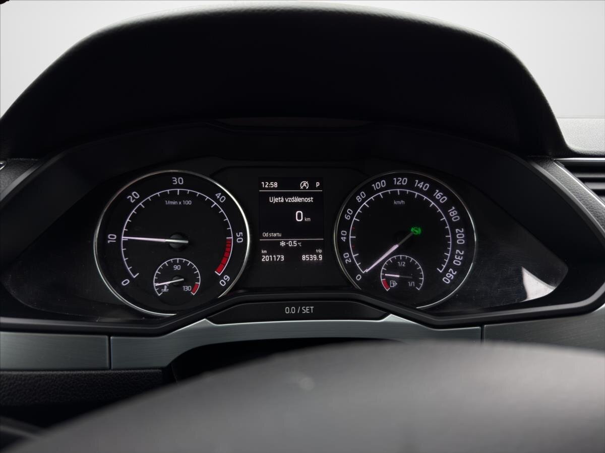 Škoda Superb Sedan 2,0 l 110 kw