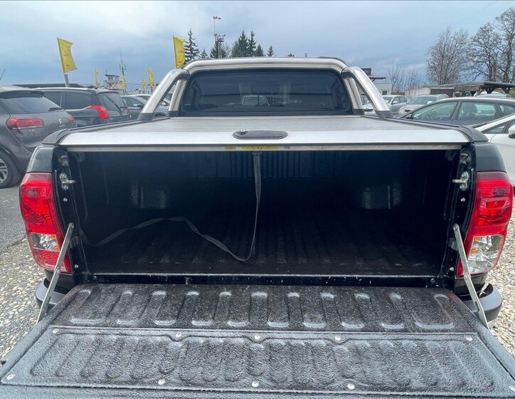 Toyota Hilux Pick-up 2,4 l 110 kw