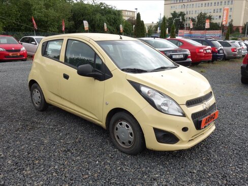 Chevrolet Spark Hatchback 995,0 50 kw