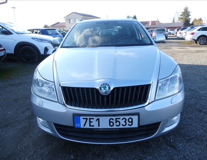 Škoda Octavia Kombi 2,0 l 103 kw