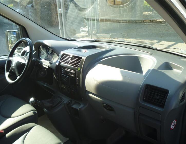 Peugeot Expert 18