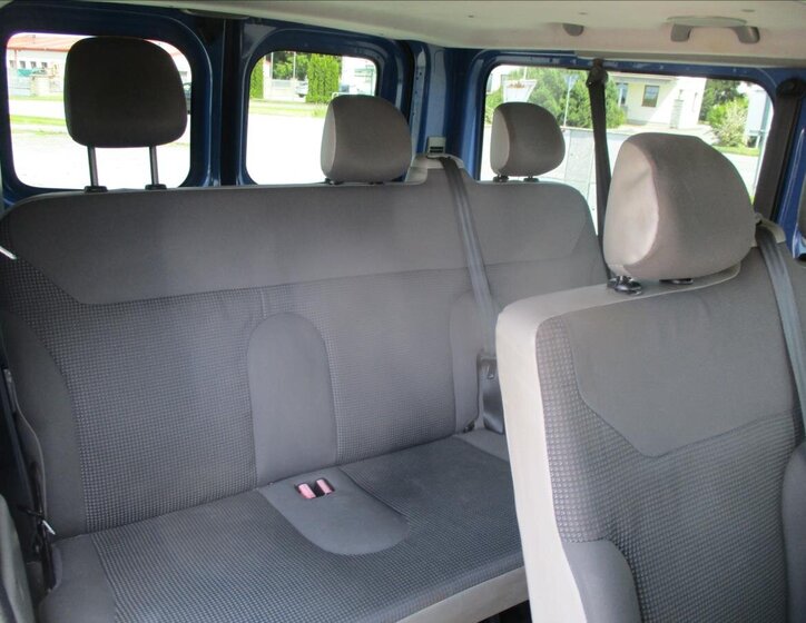 Opel Vivaro Kombi 2,0 l 84 kw