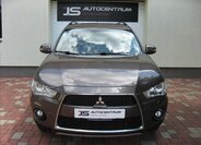 Mitsubishi Outlander 3