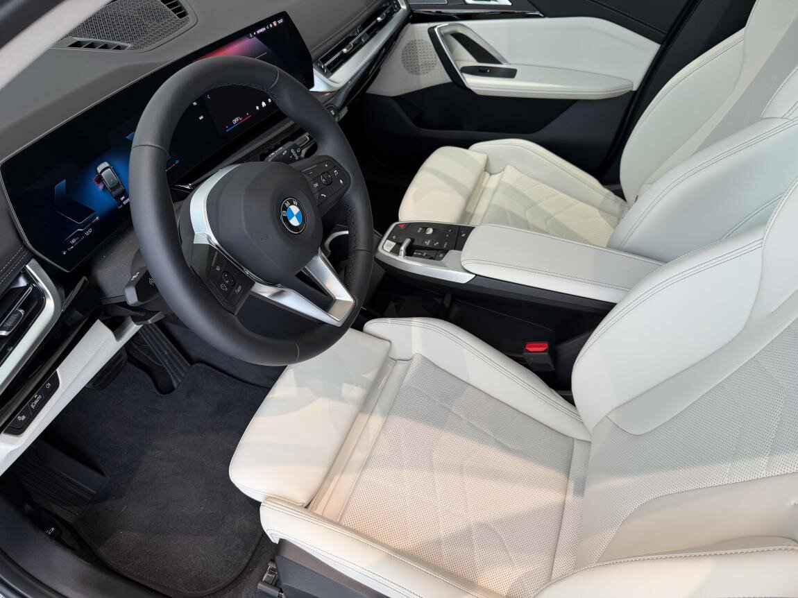 BMW X1 SUV 1,5 l 100 kw