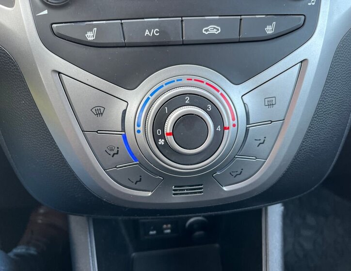 Hyundai ix20 MPV 1,6 l 92 kw