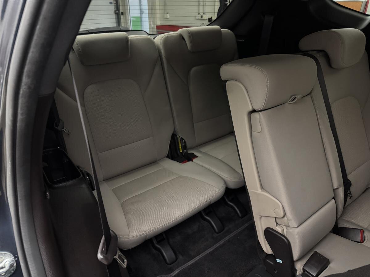 Hyundai Santa Fe SUV / Terénní 2,2 l 147 kw