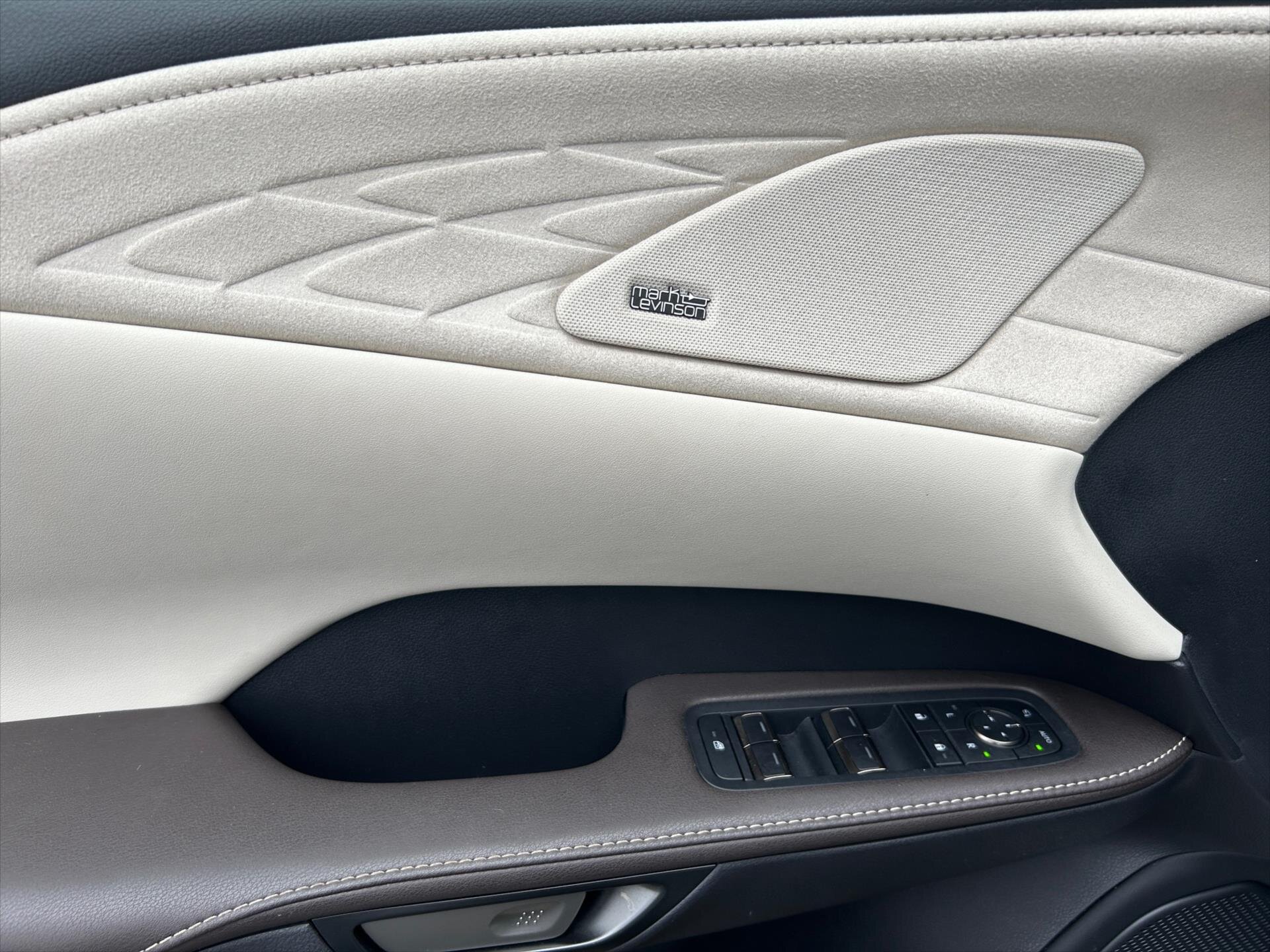 Lexus RX 350h SUV 2,5 l 140 kw