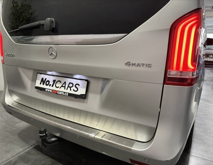 Mercedes-Benz Třídy V 32