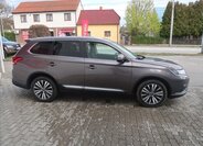 Mitsubishi Outlander Kombi 2,0 l 110 kw