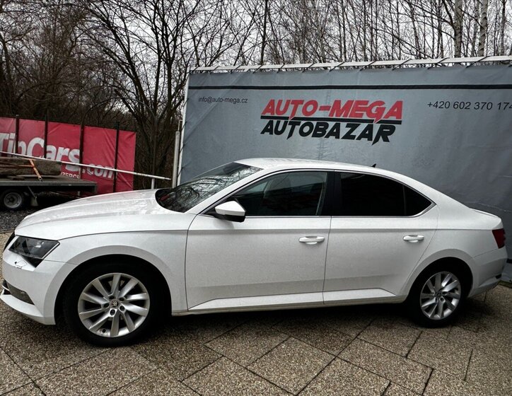Škoda Superb Sedan / Limuzína 2,0 l 110 kw