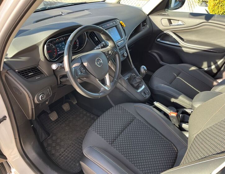 Opel Zafira 14