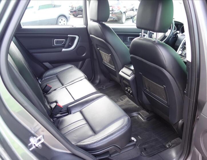 Land Rover Discovery Sport 29