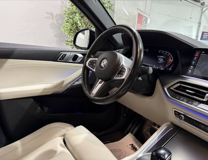 BMW X6 Sedan / Limuzína 3,0 l 250 kw