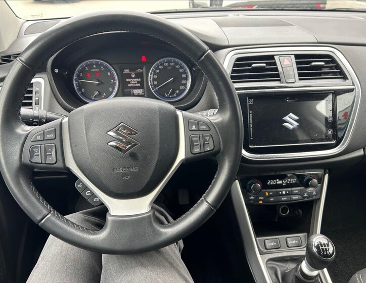 Suzuki SX4 S-Cross SUV 1,4 l 95 kw