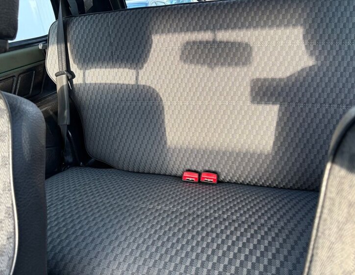 Lada Niva SUV / Terénní 1,7 l 60 kw