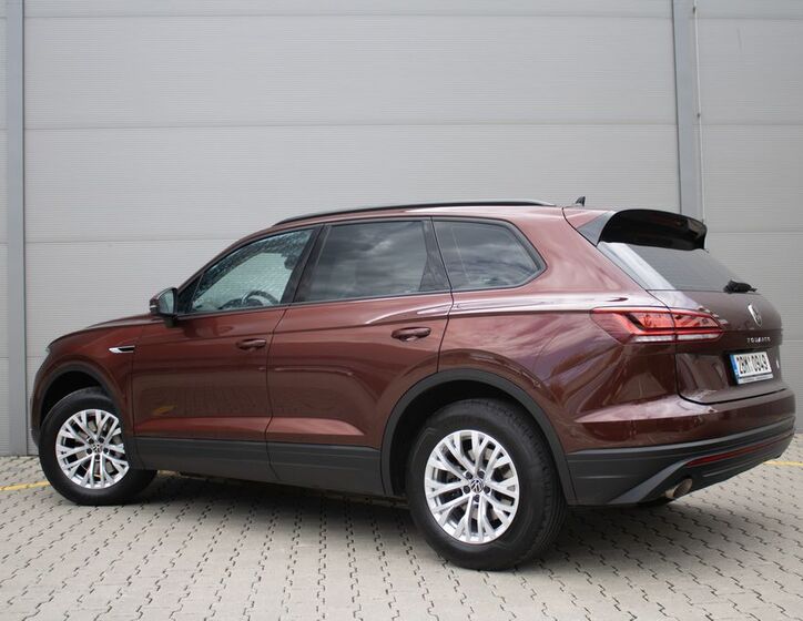 Volkswagen Touareg 8