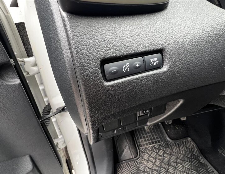 Nissan Qashqai SUV / Terénní 1,3 l 103 kw