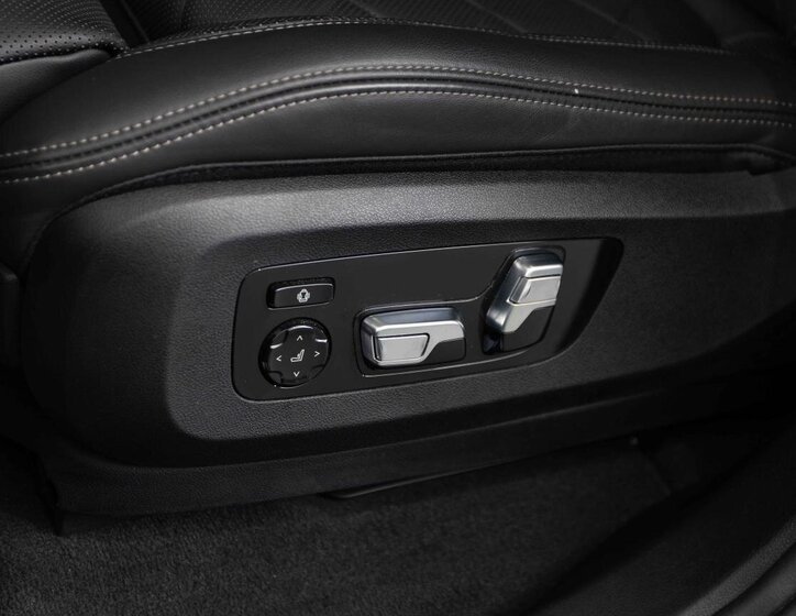 BMW X5 SUV 3,0 l 219 kw