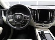 Volvo XC60 14