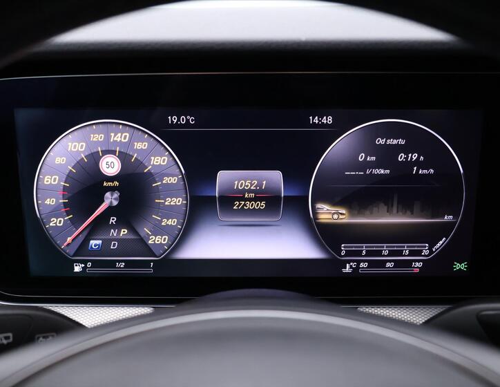 Mercedes-Benz Třídy E 21