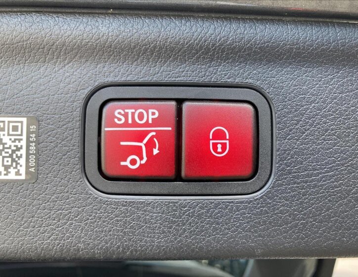 Mercedes-Benz EQE SUV / Terénní 0,0 215 kw