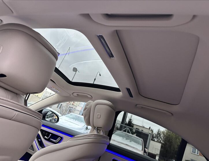 Mercedes-Benz Třídy S 12