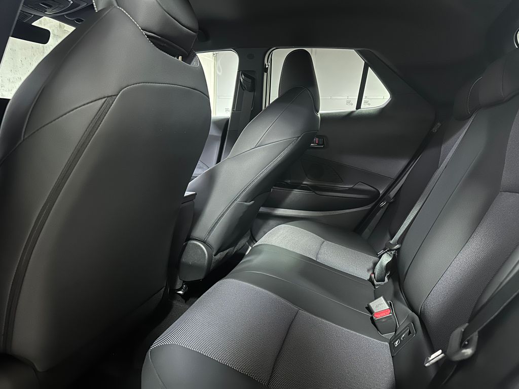 Toyota C-HR Hatchback 1,8 l 90 kw