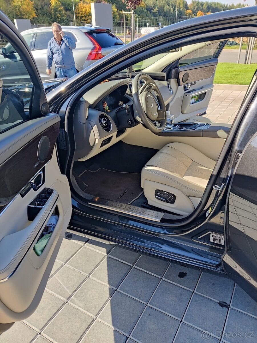 Jaguar XJ Sedan / Limuzína 0,0 0